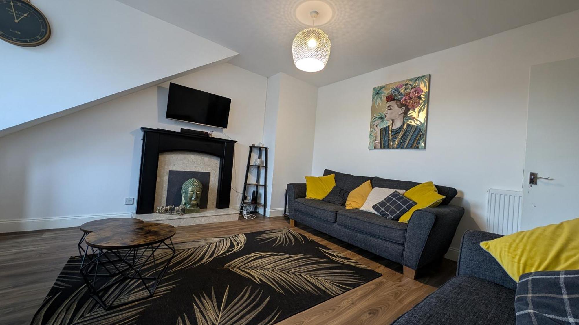 Lovely 2 Bedroom Apartment In Central Location Greenock Zewnętrze zdjęcie