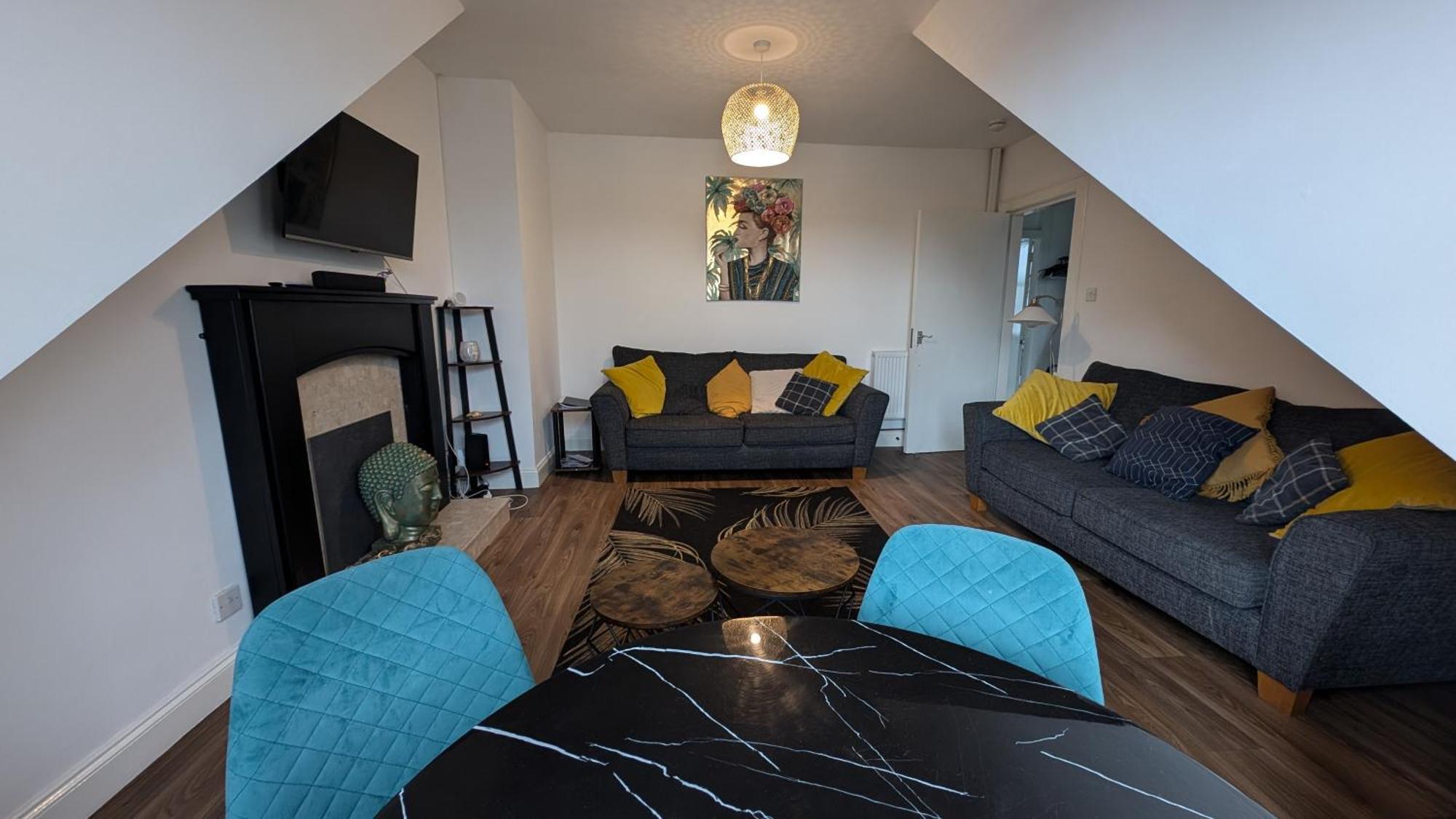Lovely 2 Bedroom Apartment In Central Location Greenock Zewnętrze zdjęcie